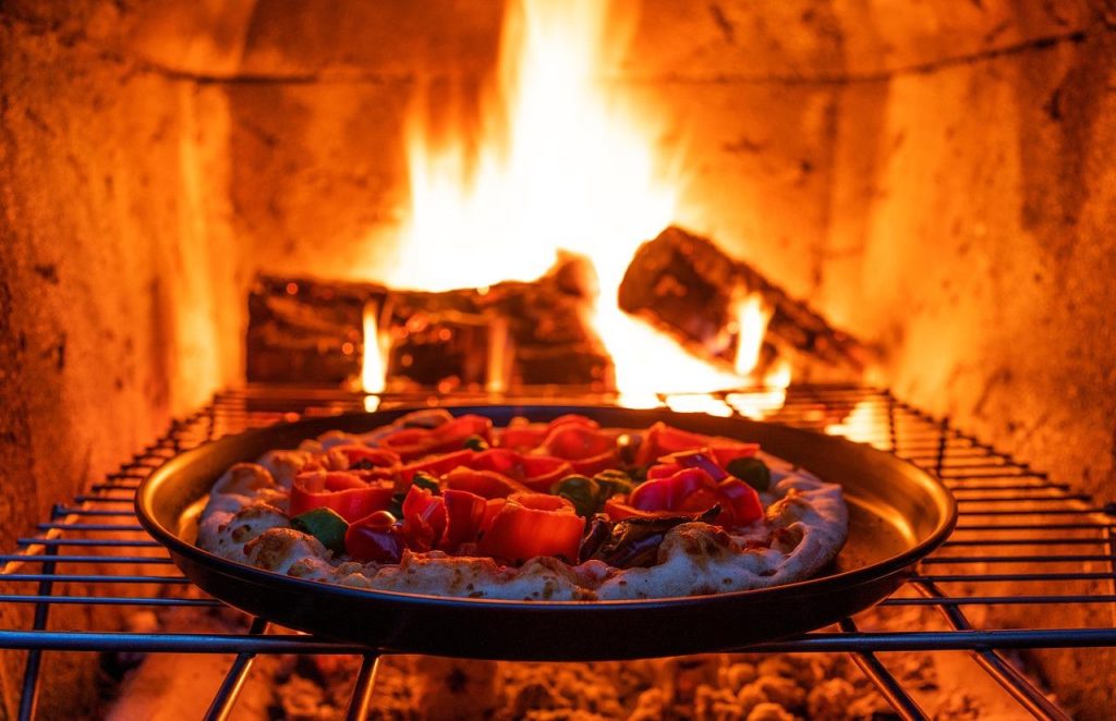 Moderne houtkachel in Den Bosch woonkamer met gezellige sfeer en warmte