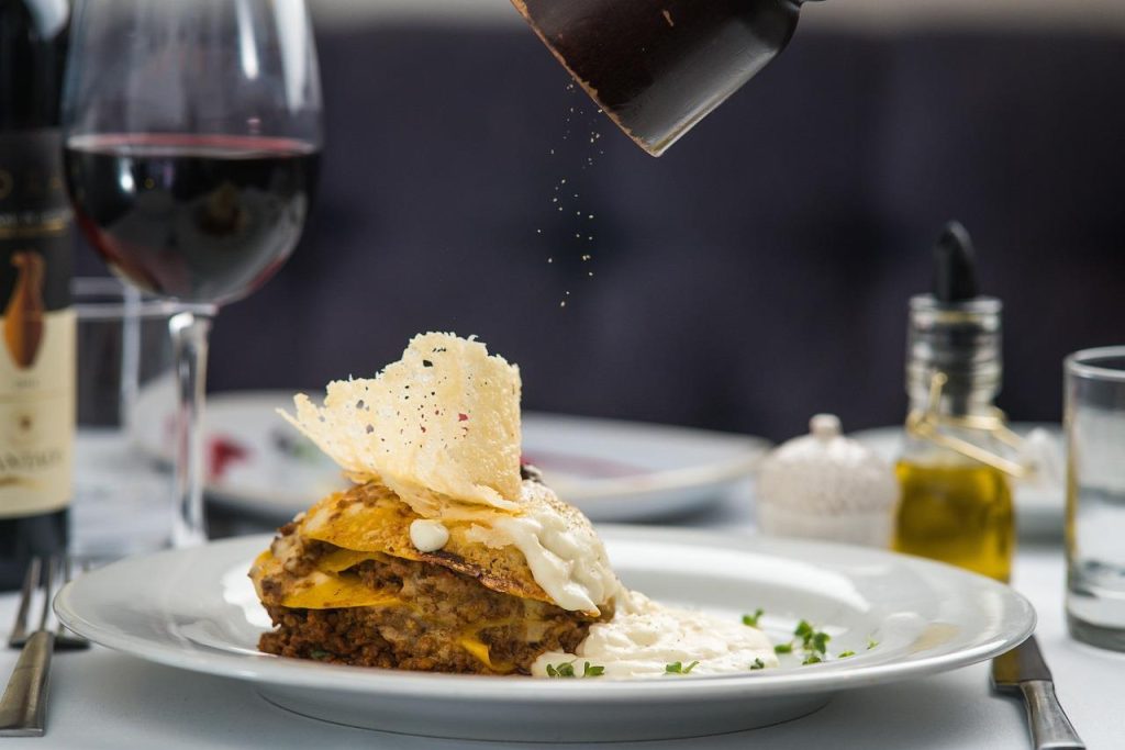 Culinaire wereld van Ede met diverse restaurants en lokale gerechten uit de stad