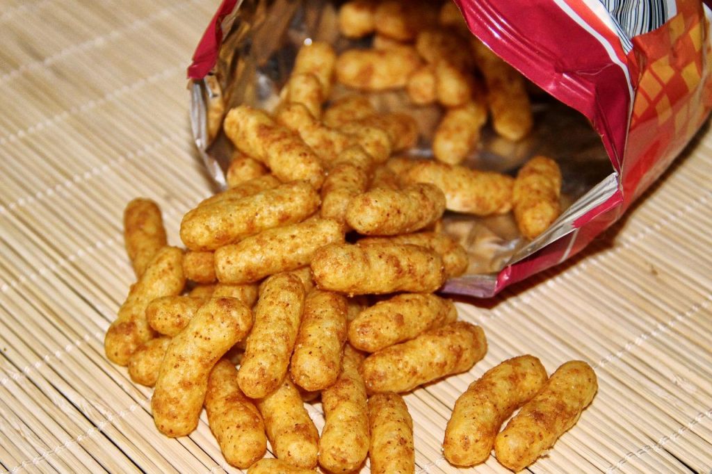 Heerlijke snacks en frietjes van de beste snackbar van Emmen met traditionele bitterballen en lokale specialiteiten