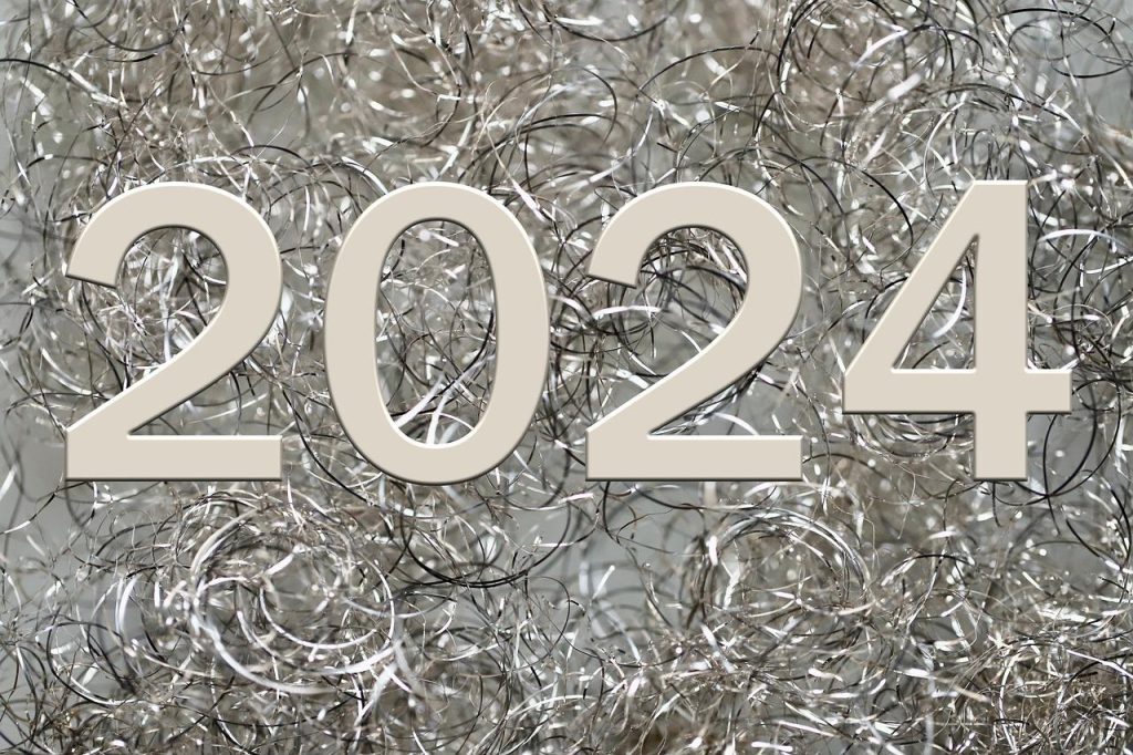 Moderne woonkamer met duurzame meubels, zachte aardse kleuren en kunstzinnige accenten volgens trends in woonkamerinrichting